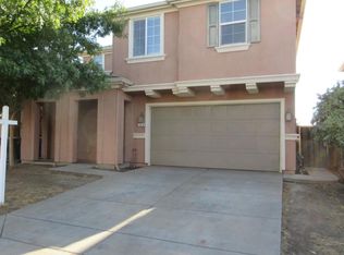 1016 Papaya St, Madera, CA 93638