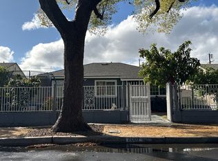 7007 Murietta Ave, Van Nuys, CA 91405