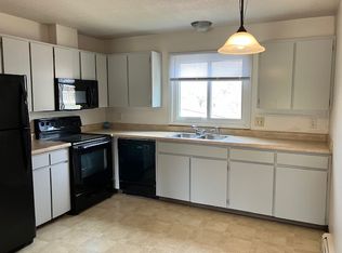 309 Haywood Dr, Iowa City, IA 52245