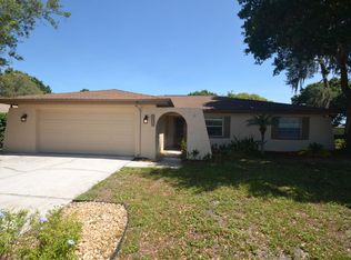 2752 Meadow Wood Dr, Clearwater, FL 33761