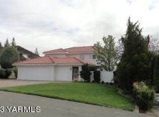 707 Beacon Ave, Yakima, WA