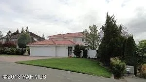 707 Beacon Ave photo 1