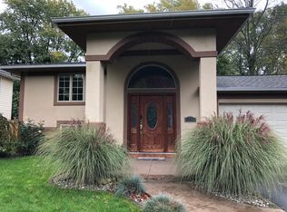 78 Gaslight Ln, Rochester, NY 14610