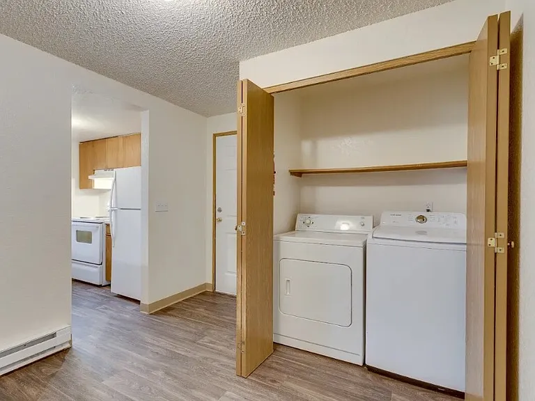 Evergreen Residences — Photo 22