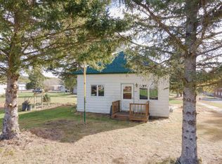 419 S Brule Ave, Caspian, MI 49915