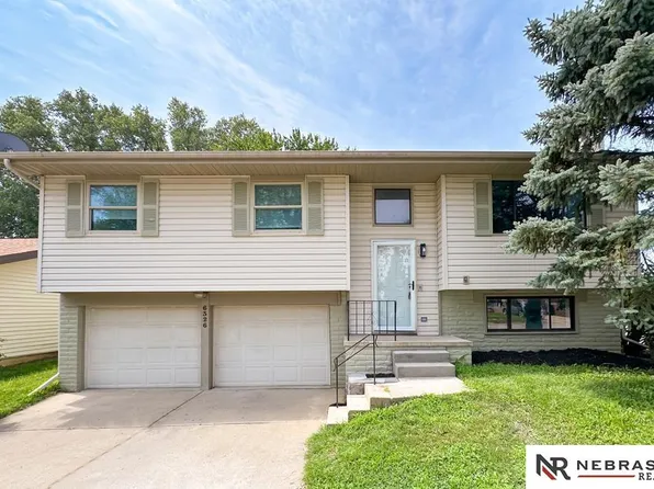 6326 N 112th Cir, Omaha, NE 68164