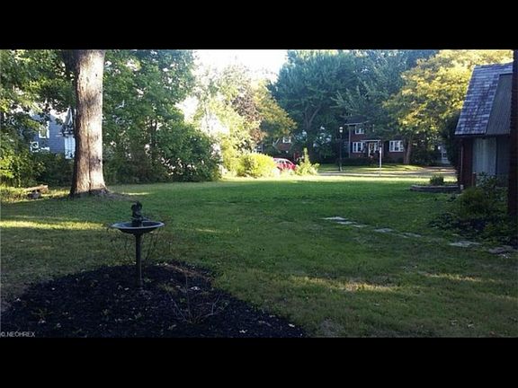 2nd image of 835 Broad Blvd