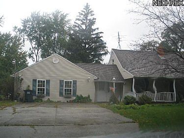 5th image of 4010 River Bank Dr