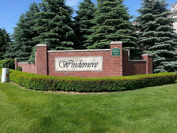 Entrance Sign