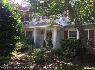 1072 Kells Ct, Toms River, NJ 08753