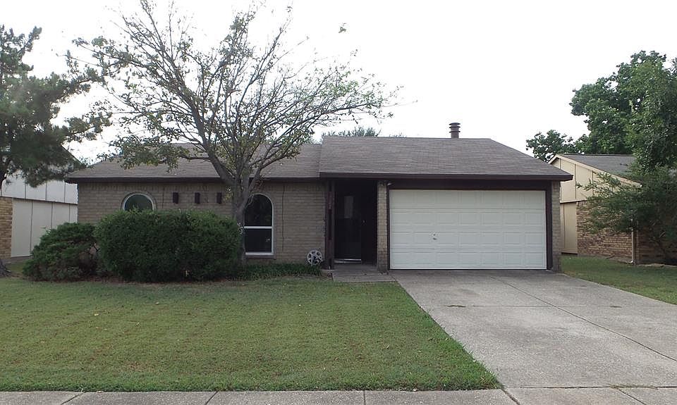 1st image of 722 Circle Cove Dr