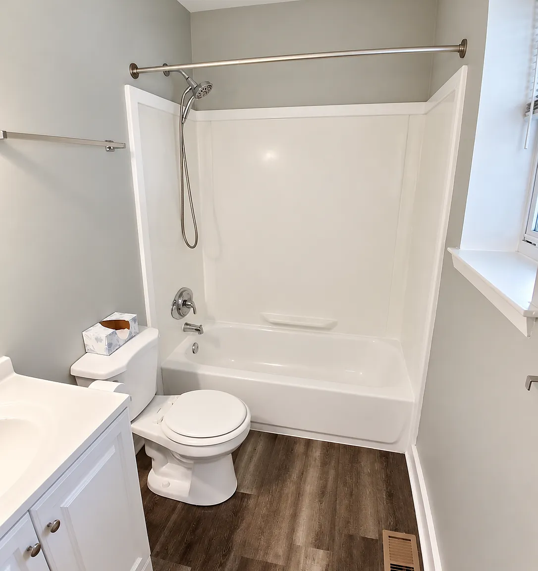 2 bed, 1.5 bath, 1100 sqft, $2,400 — Photo 3