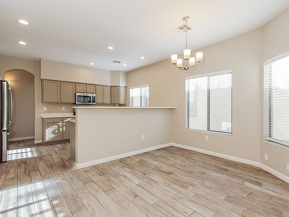5th image of 461 E Placita Rejilla