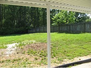 3rd image of 108 Meadowview Dr