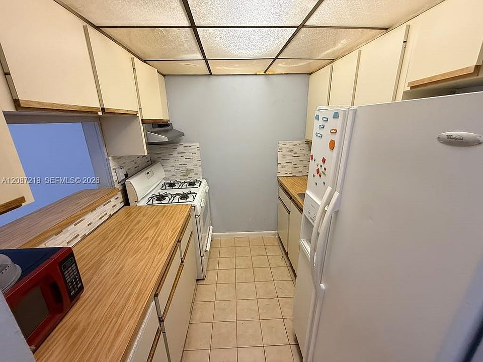 1st image of 1255 W 53rd St APT 309