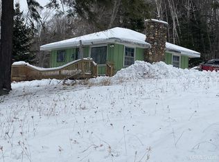 13978 Bayview Dr, Lanse, MI 49946