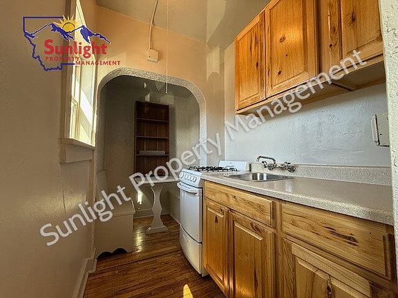5th image of 7 Montana Ave #4