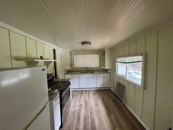 14615 River Rd, Guerneville, CA