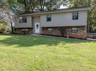 2328 Brandi Ln, Maryville, TN 37804