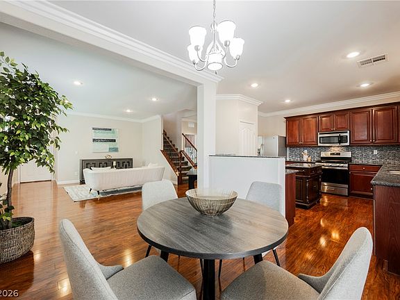 5th image of 714 Newquay Ct