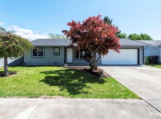 2410 Sires Ln, Longview, WA 98632
