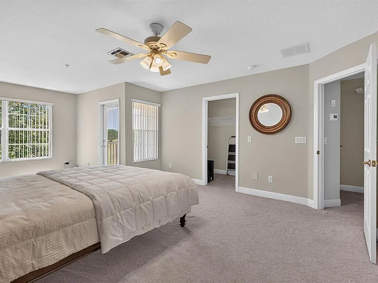 904 Assembly Ct — Photo 10