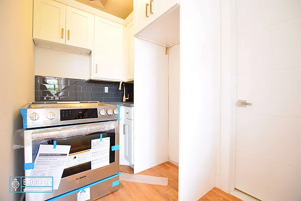 Rented by null | media 9