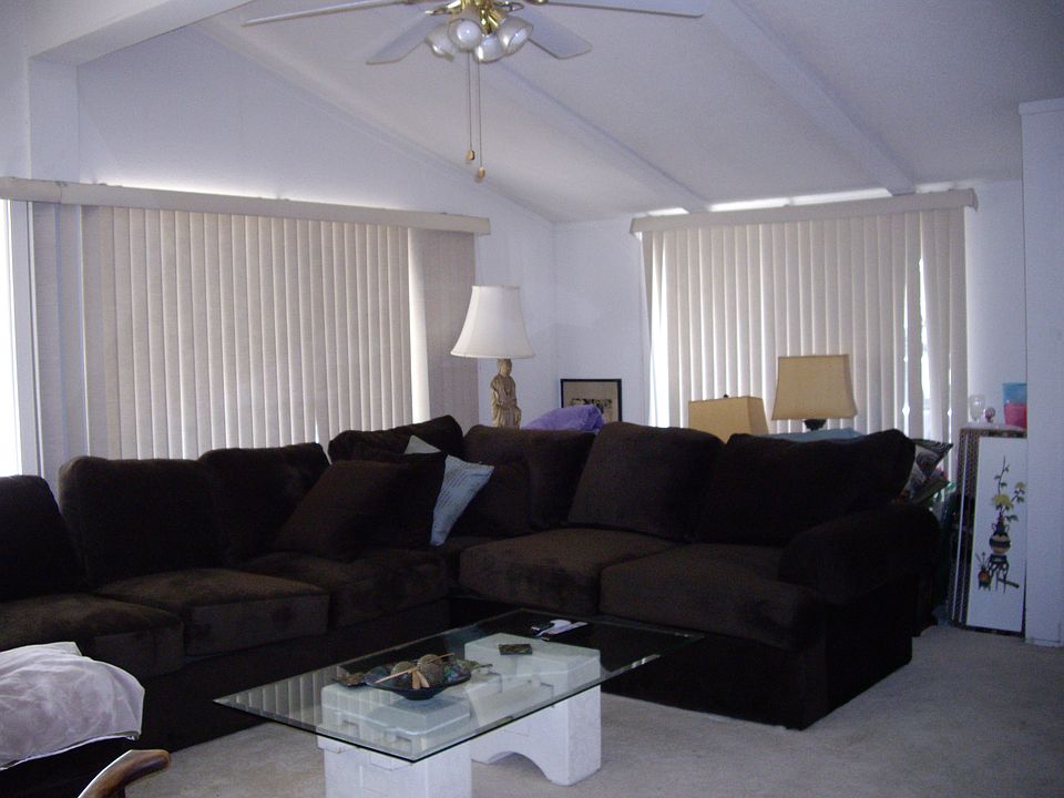 2nd image of 285 Avenida Andorra