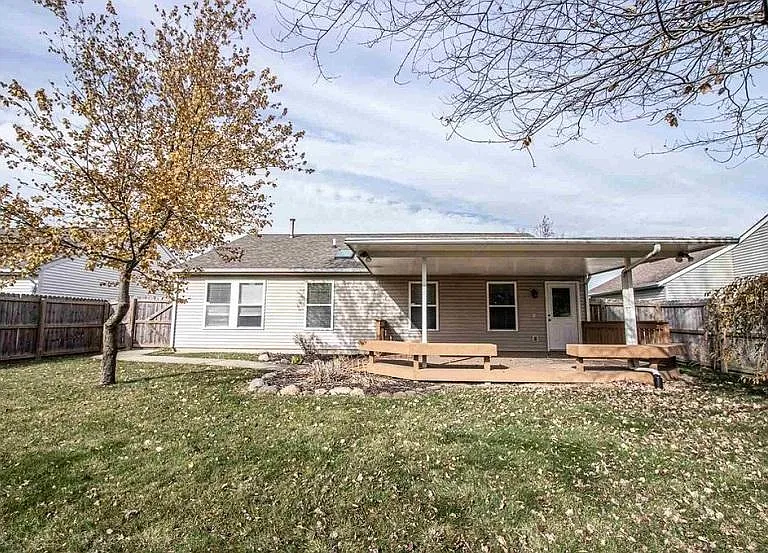 2315 Temple Ct E — Photo 27