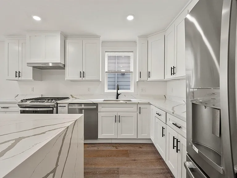 17 Wellington Ave #1 — Photo 1