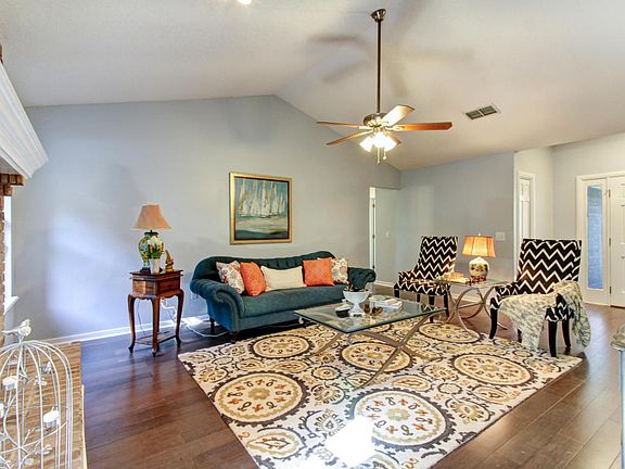 5th image of 3636 Waterside Dr