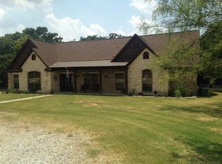 1407 S Hubbard St, Alvord, TX 76225