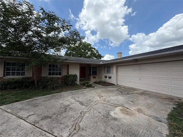 517 London Rd — Photo 2