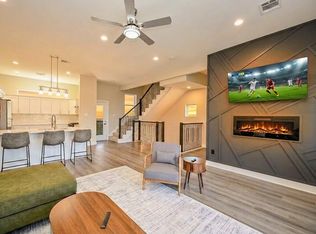 4746 Mallow St, Houston, TX 77033