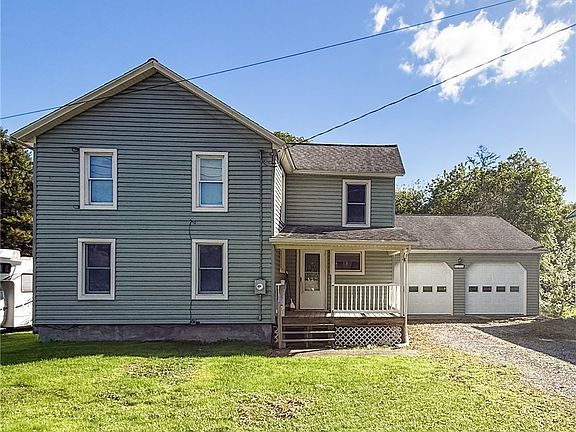 2nd image of 976 Mill St