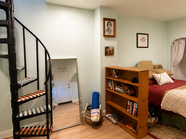 (undisclosed Address), Chelsea, MA 02150