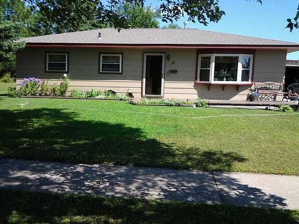 1st image of 12 Garden Dr