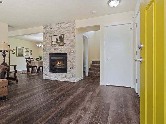 3rd image of 18881 Highland Dr