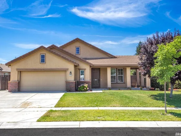 2144 Golden Gate Dr, Plumas Lake, CA 95961