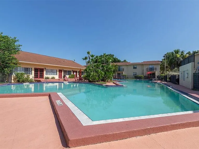 7523 Dolonita Dr — Photo 12