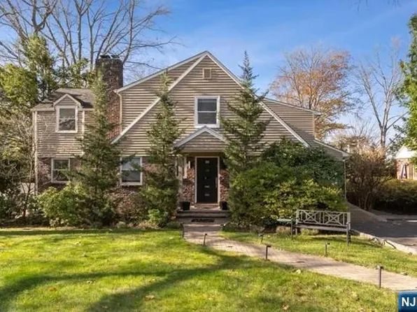 269 Engle St, Tenafly, NJ 07670