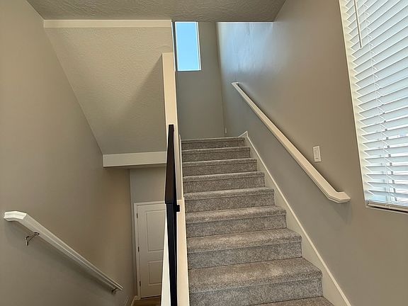 3rd image of 358 N Corridor Ln