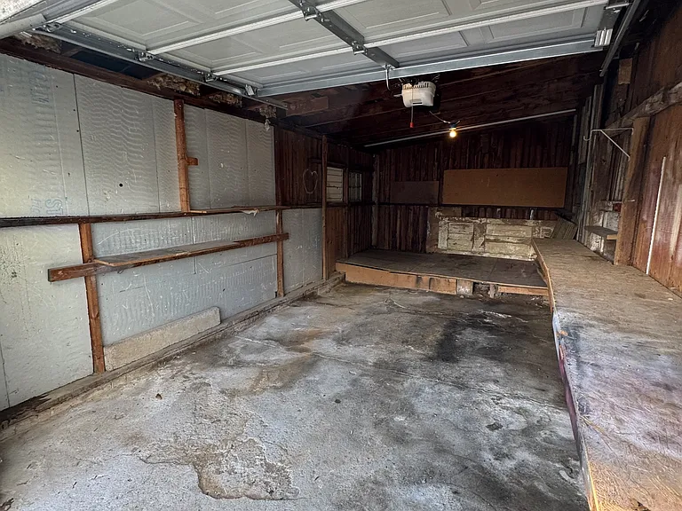 120 S State St — Photo 17