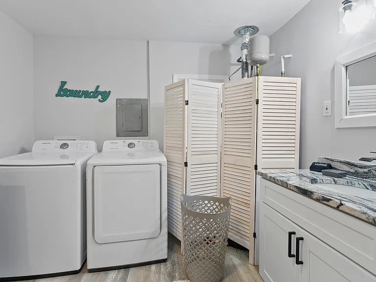 3032 Brook Dr — Photo 37