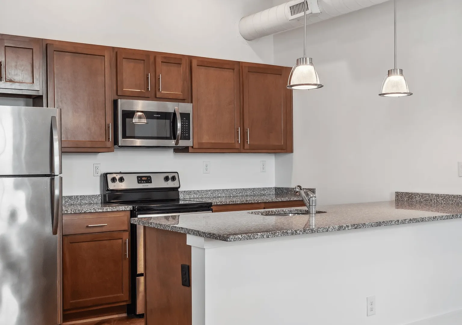 First Colony Flats — Photo 4