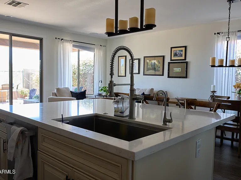 2447 W Memorial Dr — Photo 11