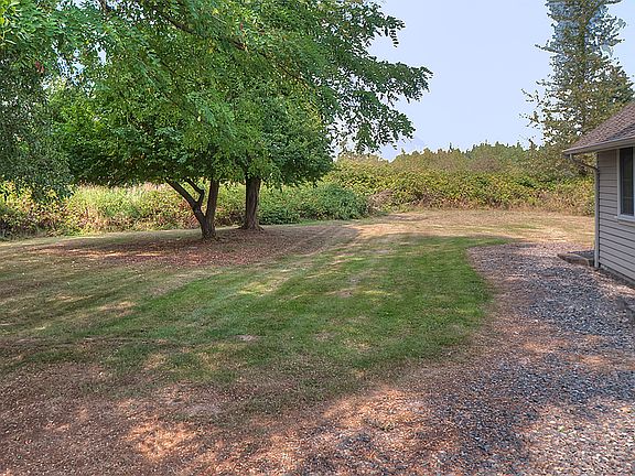 3rd image of 3223 92nd St E