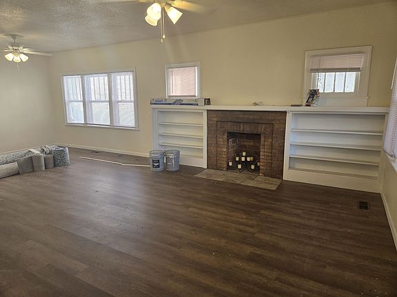 3rd image of 1430 E Broadway Ave
