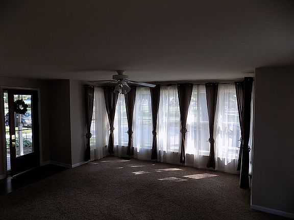 5th image of 24126 W Chicago St