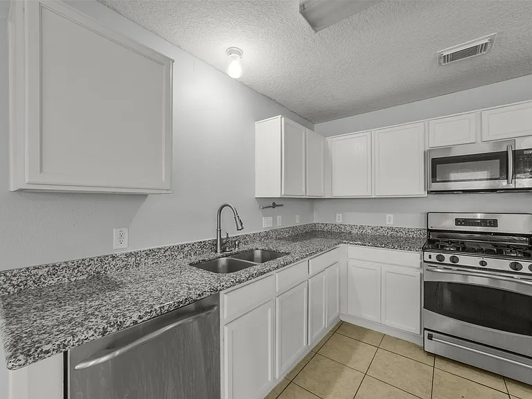 14906 Sugar Cup Ct — Photo 10